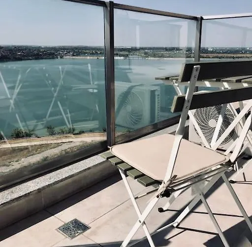 Lakeside Oasis Apartment Bucureşti